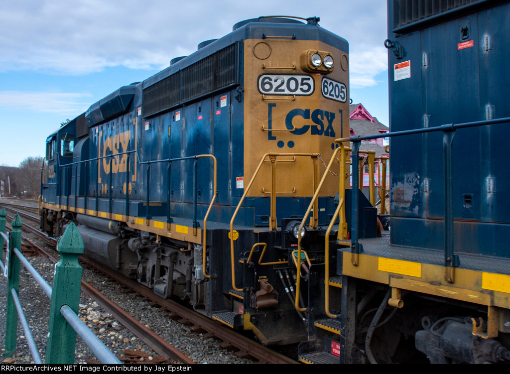 CSX 6205 is third out on L012